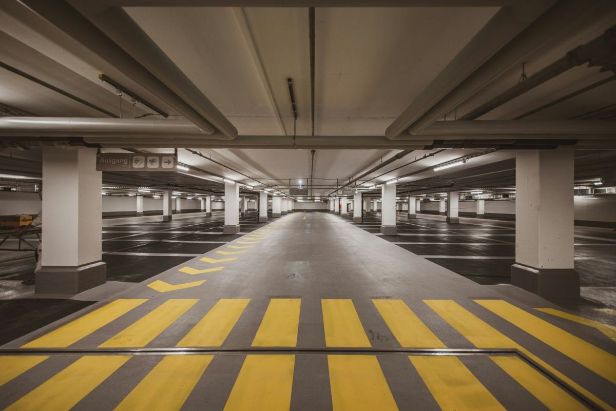 Pavement markings and yellow striping in a commercial parking garage